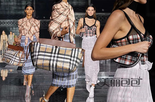 burberry Pocket包2020巴宝莉走秀款 新尺寸与新搭法